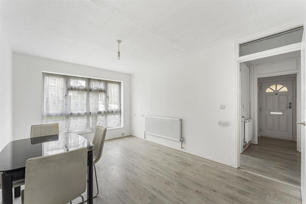 Wyemead Crescent, Chingford photo 3