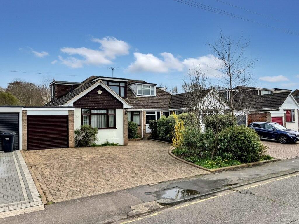 Main image of property: Rushdene Road, Billericay, Essex, CM12 9NH