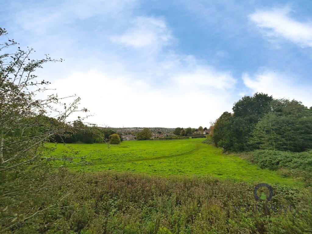 House in Swadlincote, Lower Midway, Midway - More