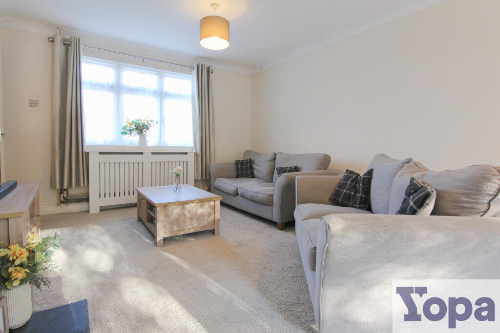 Meggeson Avenue, Southampton, SO18 photo 3
