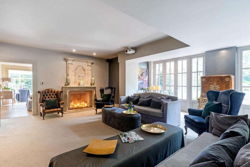 The Coach House Forest Ridge, Bagshot Road, Ascot, Berkshire, SL5 photo 3