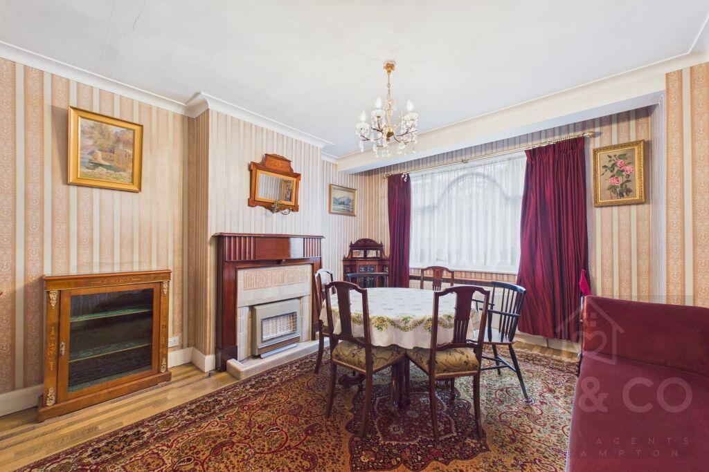 House in London - View 4