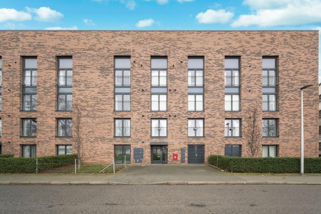 Main image of property: Flat 8, 25 Muirhouse Parkway, Edinburgh, EH4 5JG
