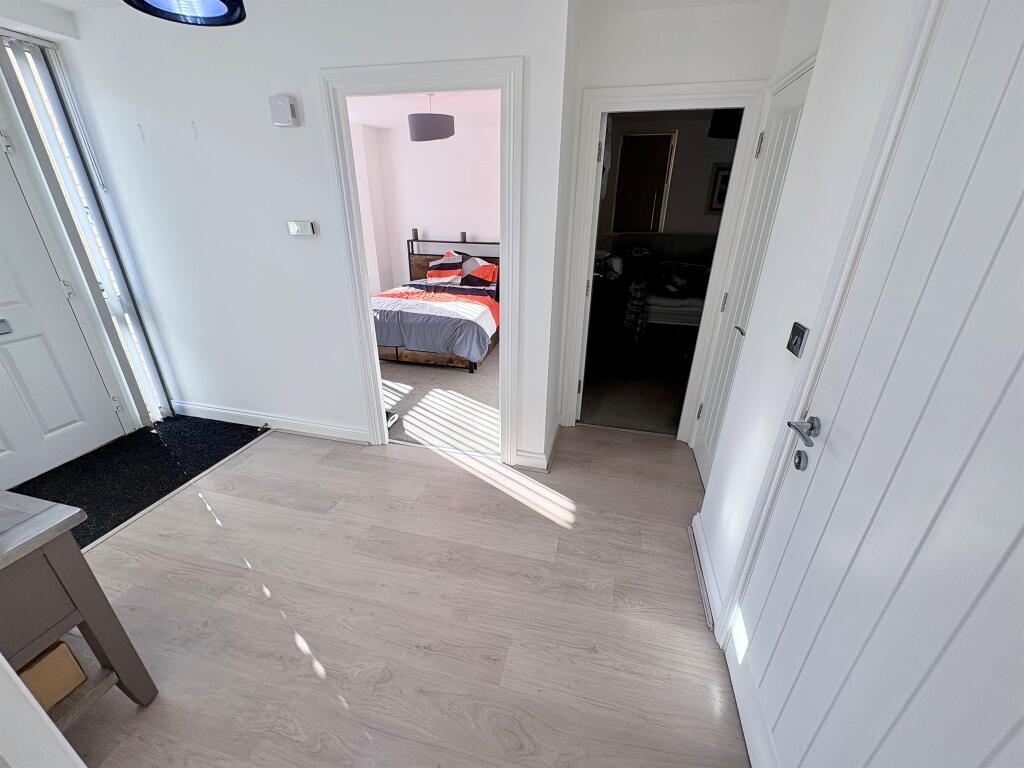 Apartment in St Neots, Eaton Ford - View 4