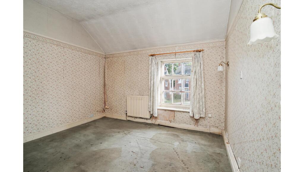 House in Caergwrle, Hope - View 5