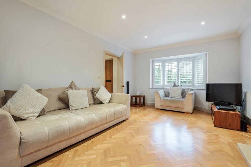 House in London - View 3