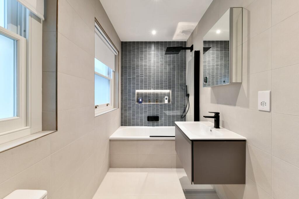 Apartment in London, Lot's Village, Earl's Court - View 4