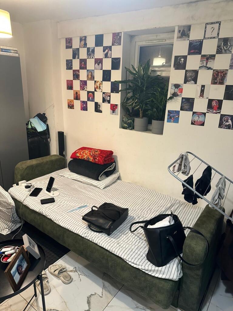 80B Seymour Avenue, Tottenham, London N17 9ED photo 4