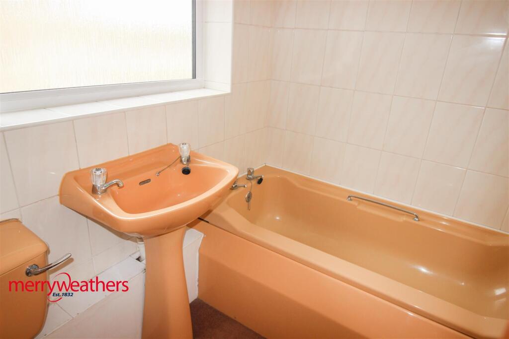 Apartment in Sheffield - View 5