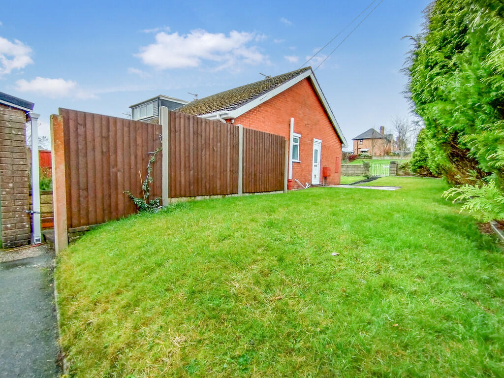 Brieryhurst Road, Kidsgrove, Stoke-on-Trent photo 4
