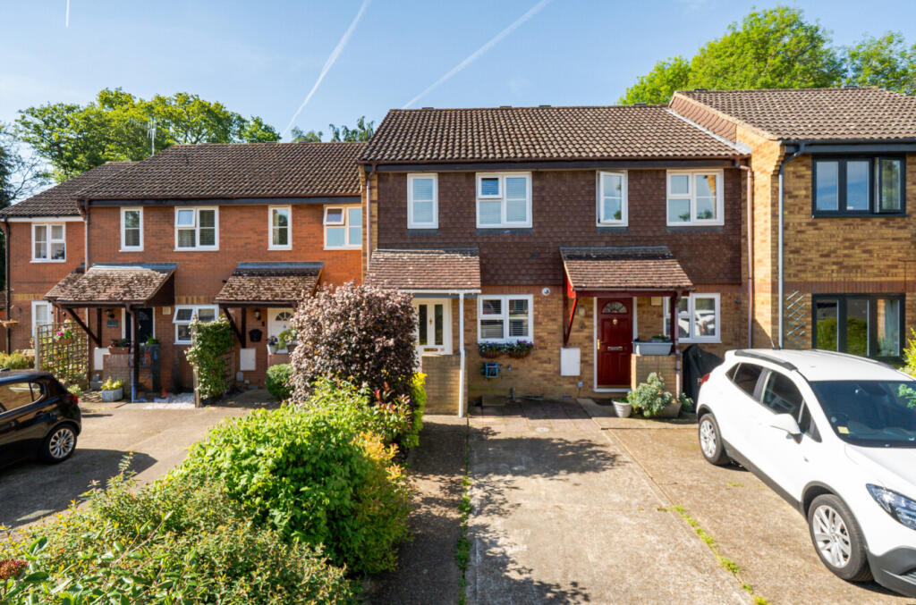 Main image of property: Woodpeckers, Milford, Godalming, Surrey, GU8
