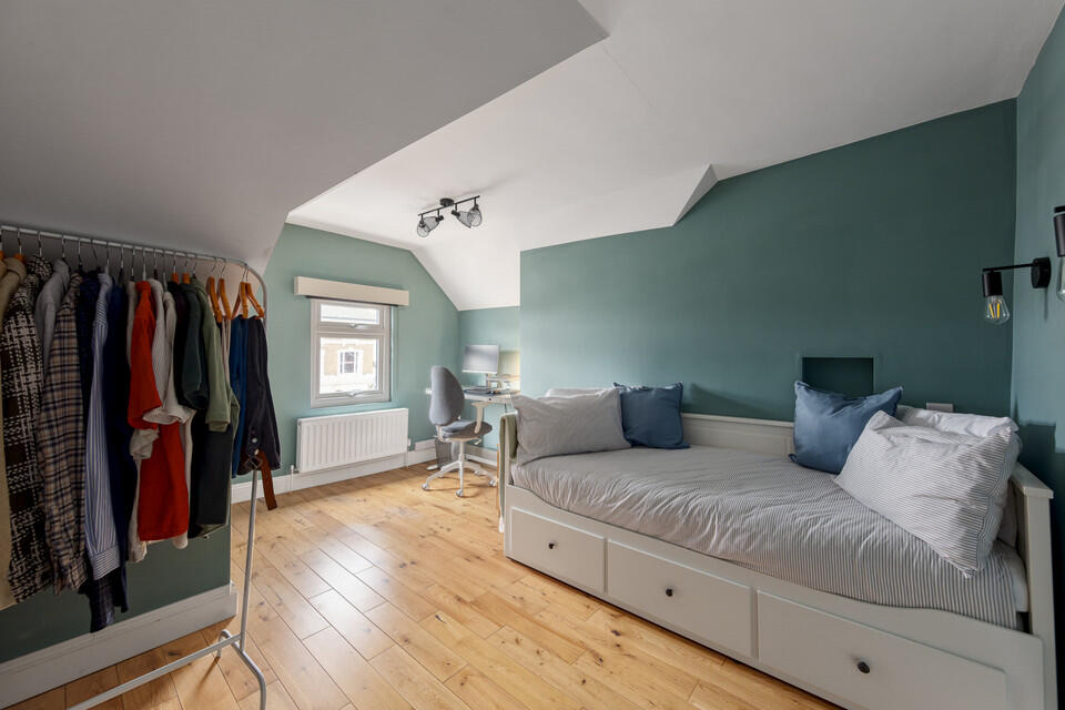 Apartment in London - More