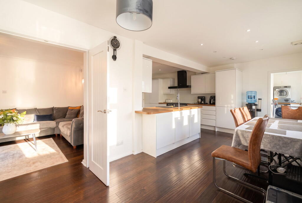 House in Solihull, West Midlands - View 4