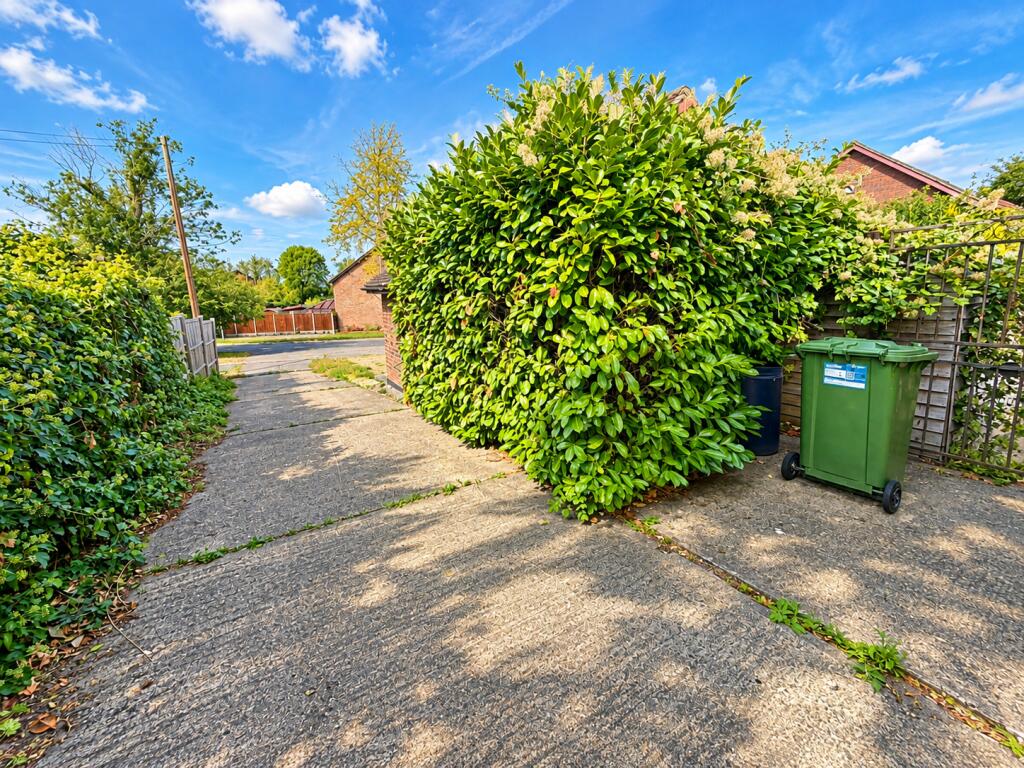 House in Basildon, Essex - View 5