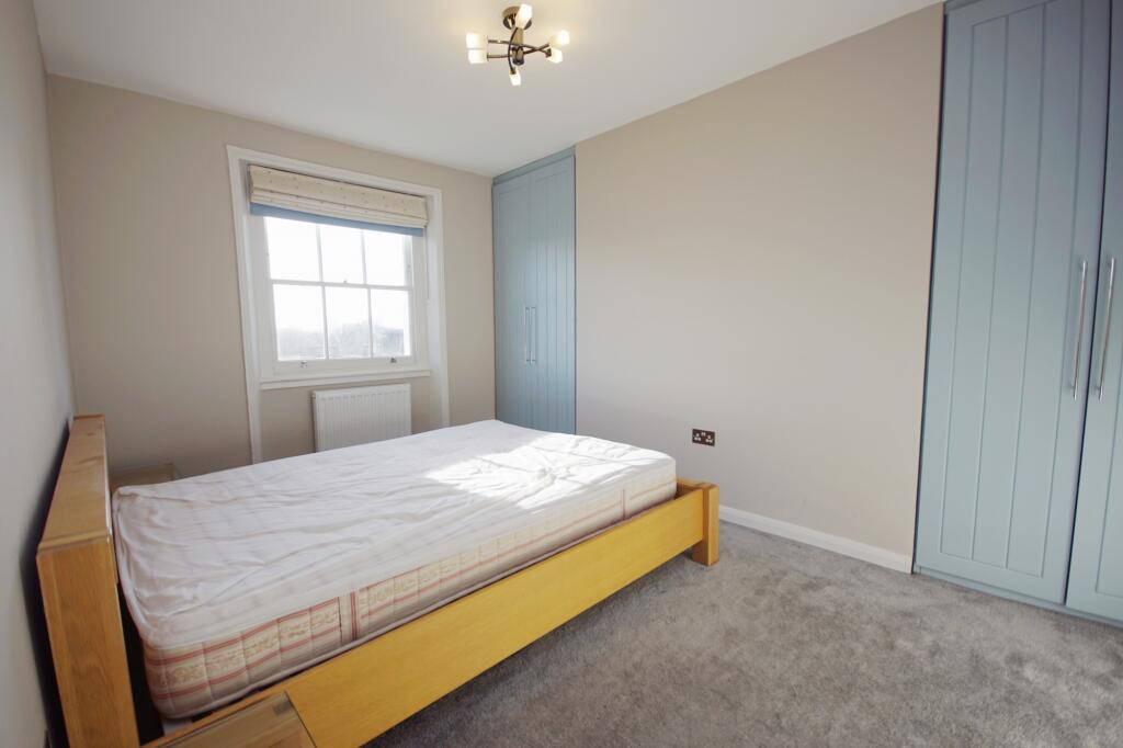 2 bedroom maisonette for rent