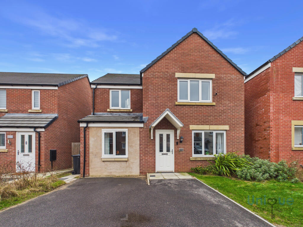 4-bed detached on Stubblefield Drive,  Lytham St. Annes, FY8, £269,950
