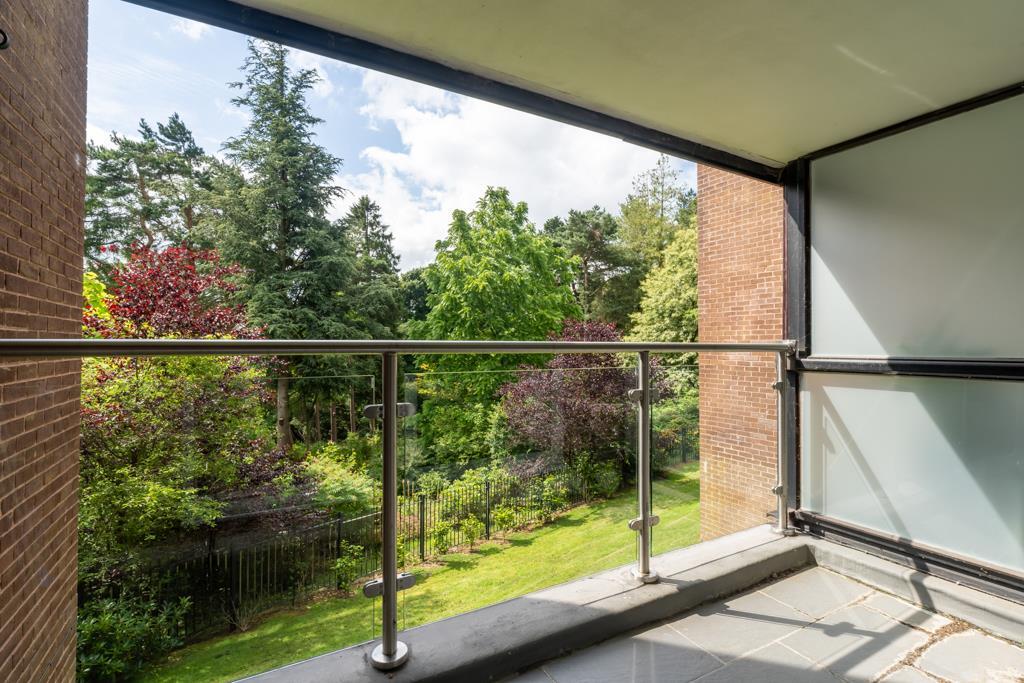 31, Whinfell Court, Sheffield photo 2