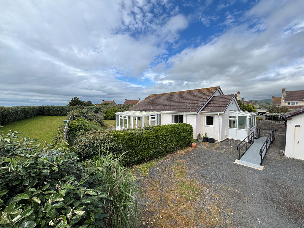 Main image of property: Morfa Crescent, Tywyn, Gwynedd