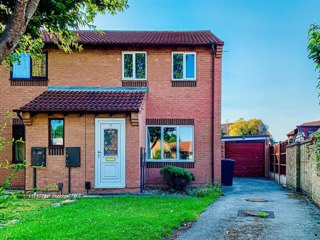 Main image of property: Fawsley Close, LINCOLN