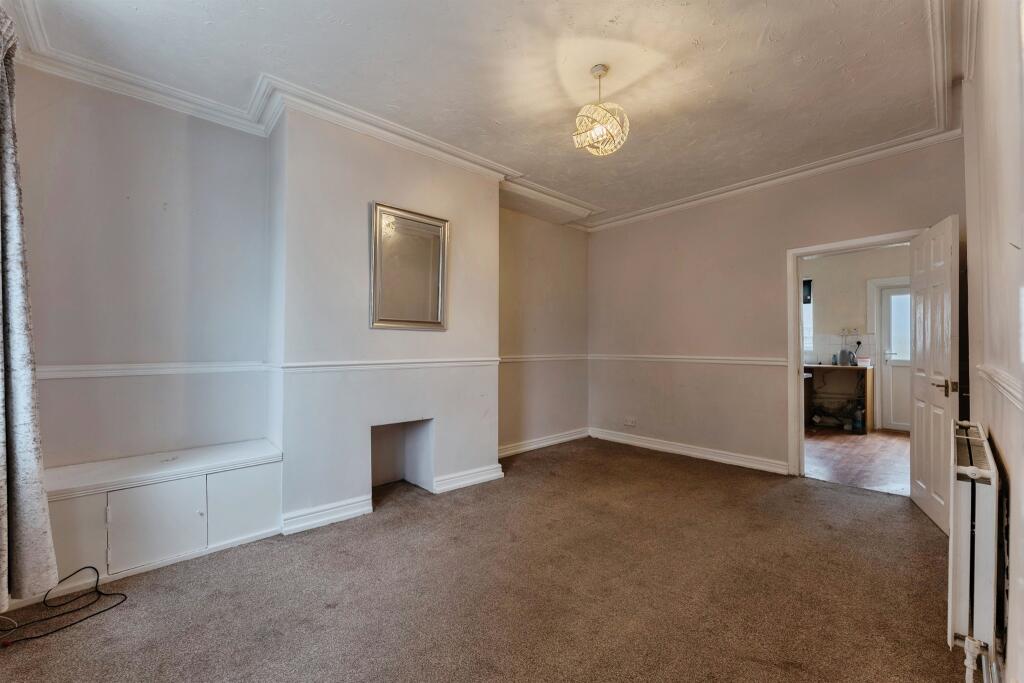 House in Chester, Ellesmere Port - View 5