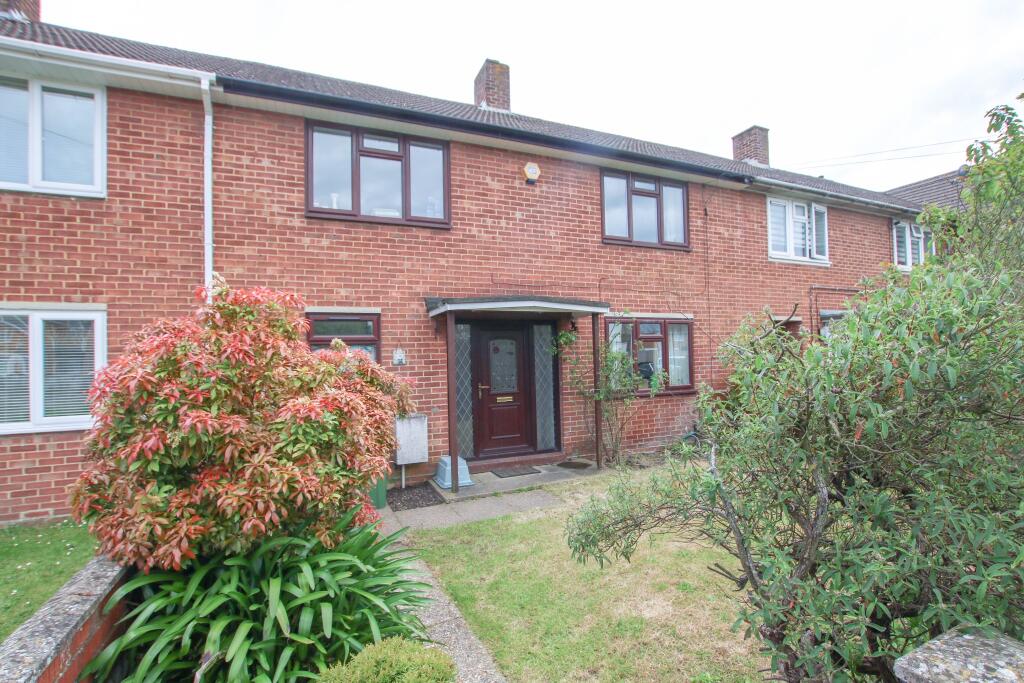 4-bed house on Millbrook , Southampton, £250,000