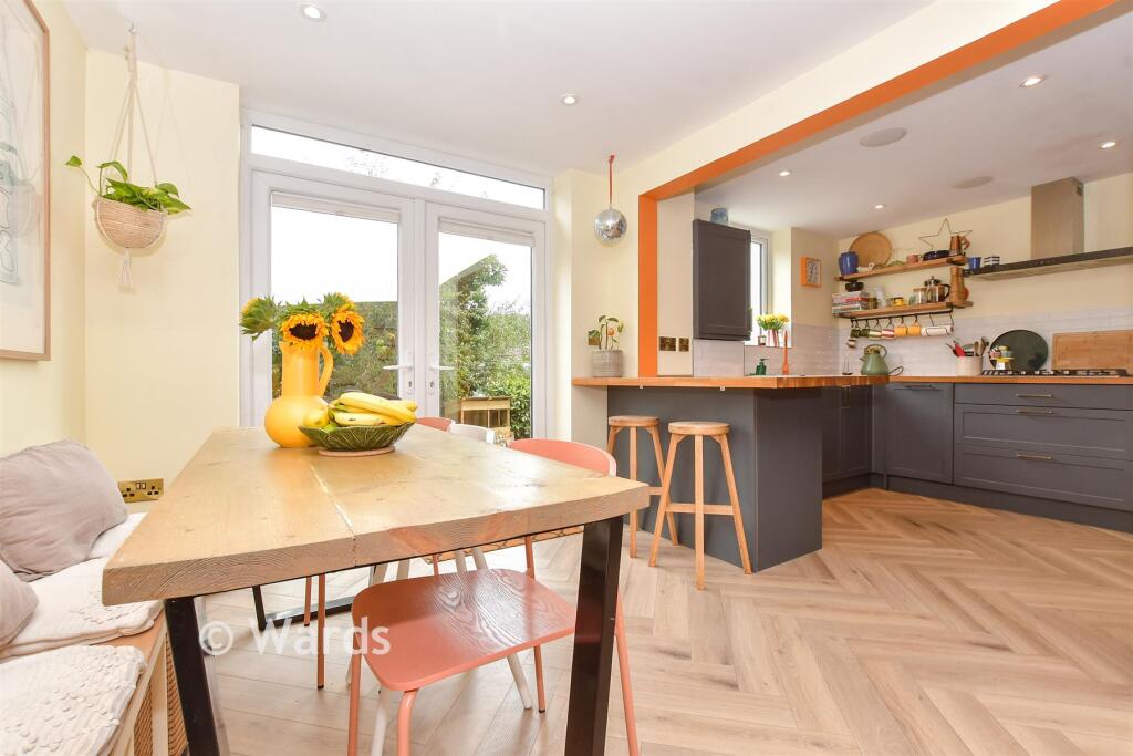 House in Canterbury - View 5