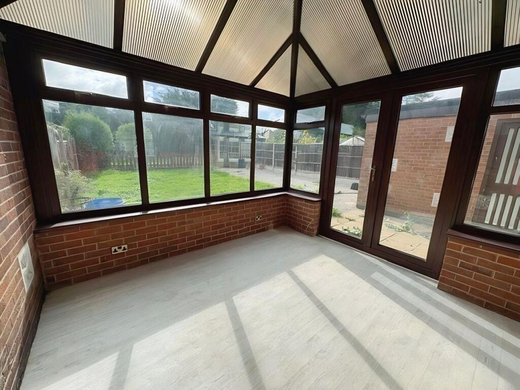 House in Hinckley and Bosworth, Burbage - View 4