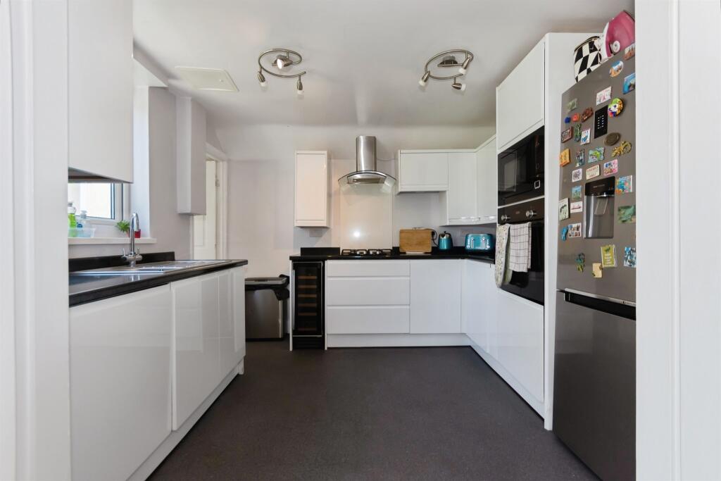 House in Solihull, West Midlands - View 4