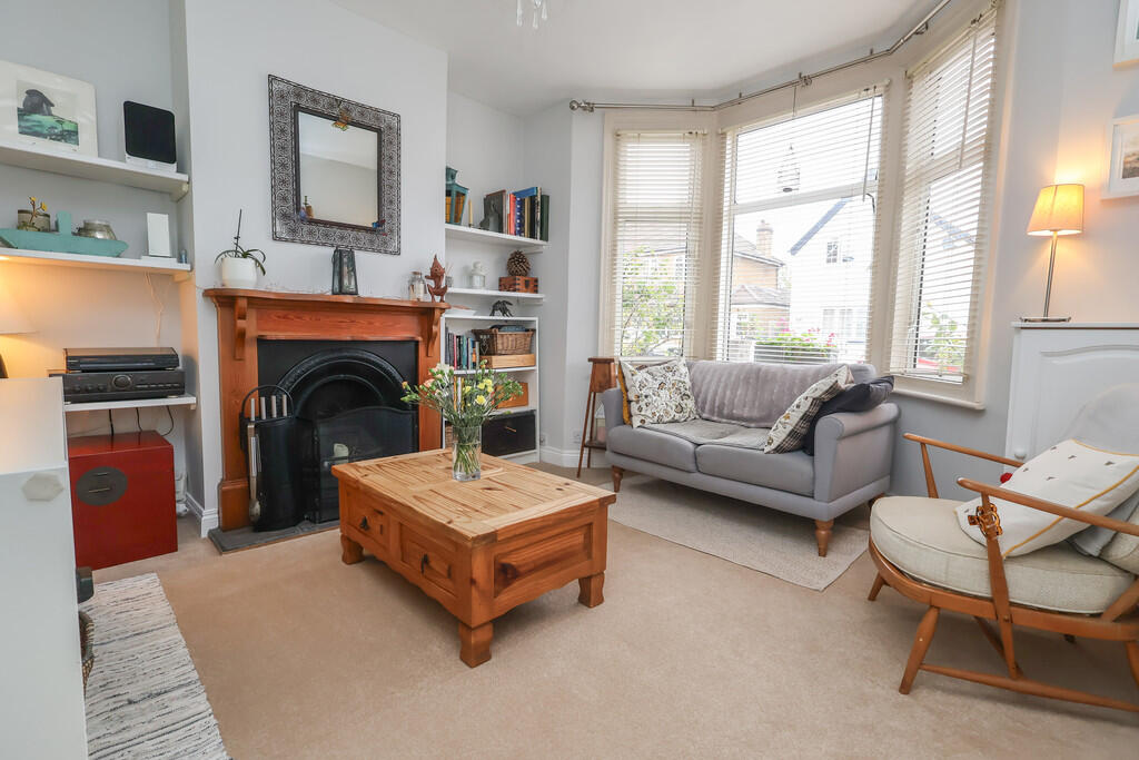 Tolworth Road, Surbiton photo 2