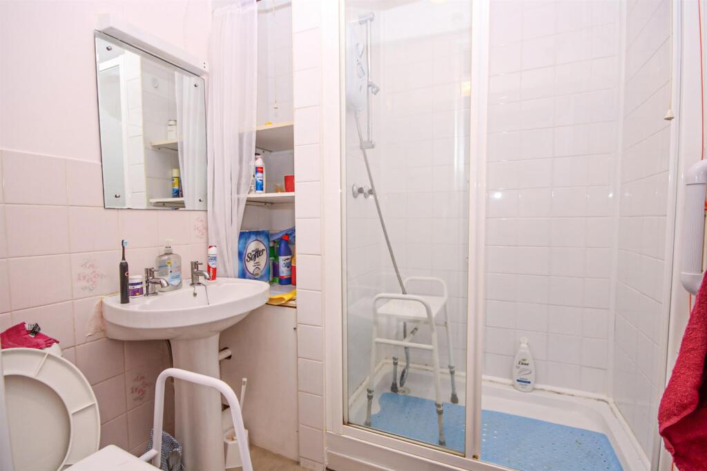 Laurel Court, Thorpe St Andrew photo 4