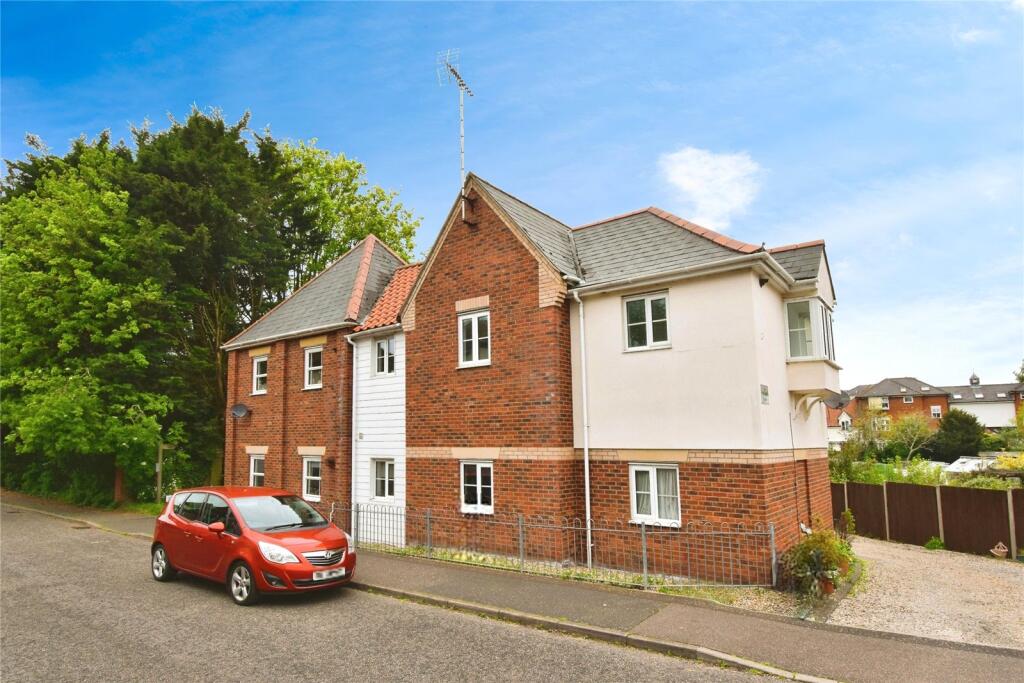 Main image of property: Rosebery Avenue, Colchester, Essex, CO1