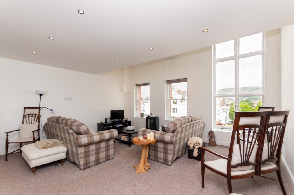 Vaughan Street, Llandudno, Conwy, LL30 photo 2