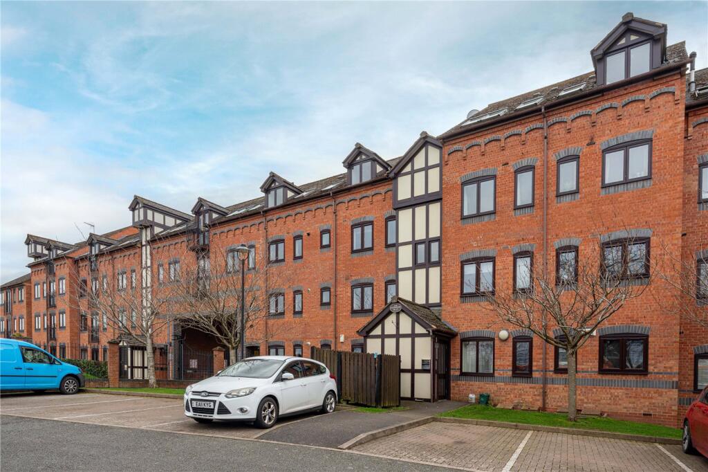 Main image of property: The Moorings, Myton Road, Leamington Spa, CV31