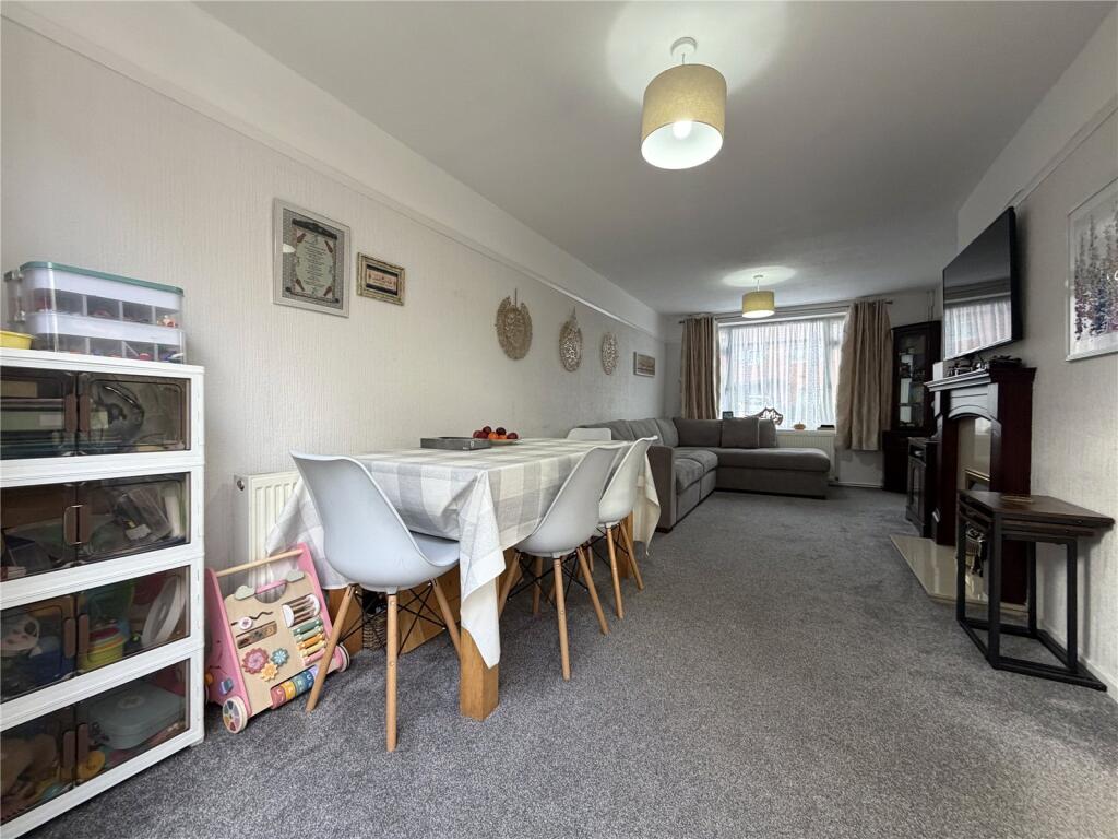 House in Slough - View 4