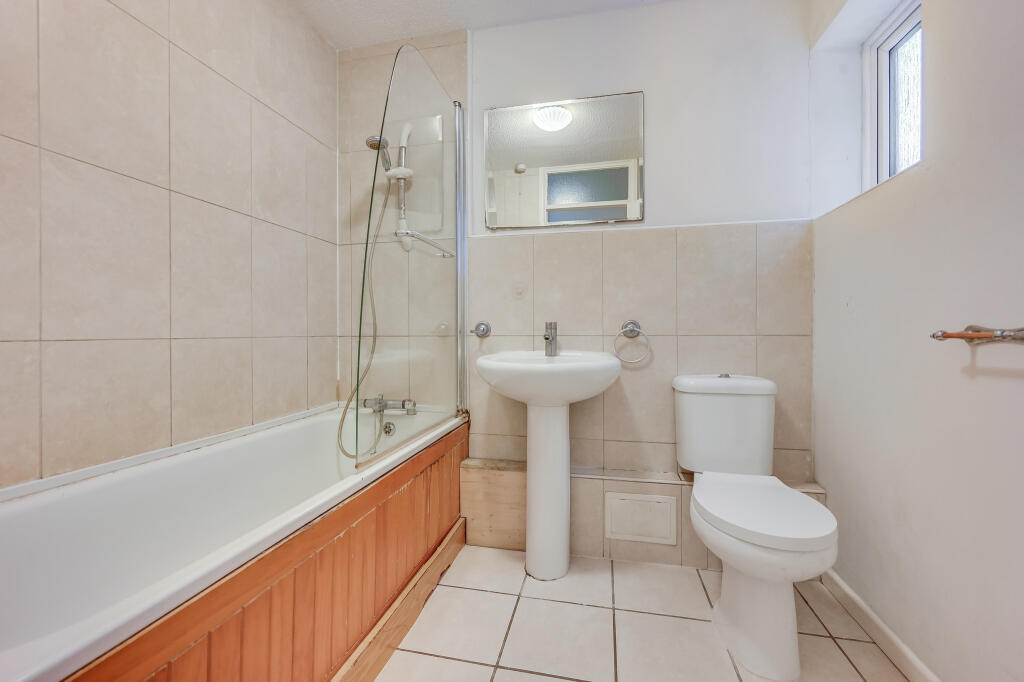 Apartment in Chelmsford, Newlands Spring - More