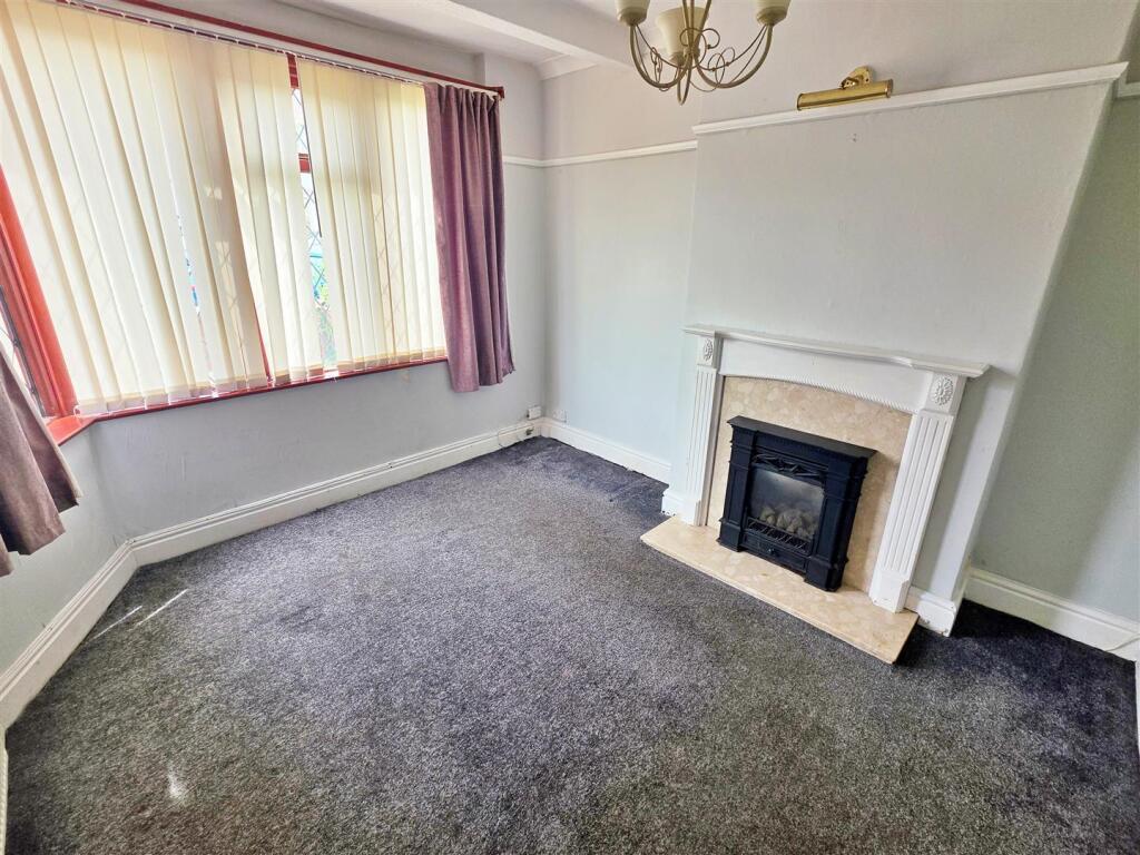 Denstone Avenue, Bispham photo 2