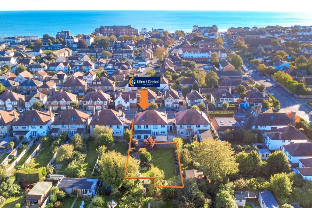 4-bed semi-detached on Wellington Road, Bognor Regis, £425,000