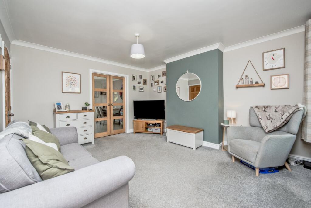 House in Kirklees, Firthcliffe - View 2