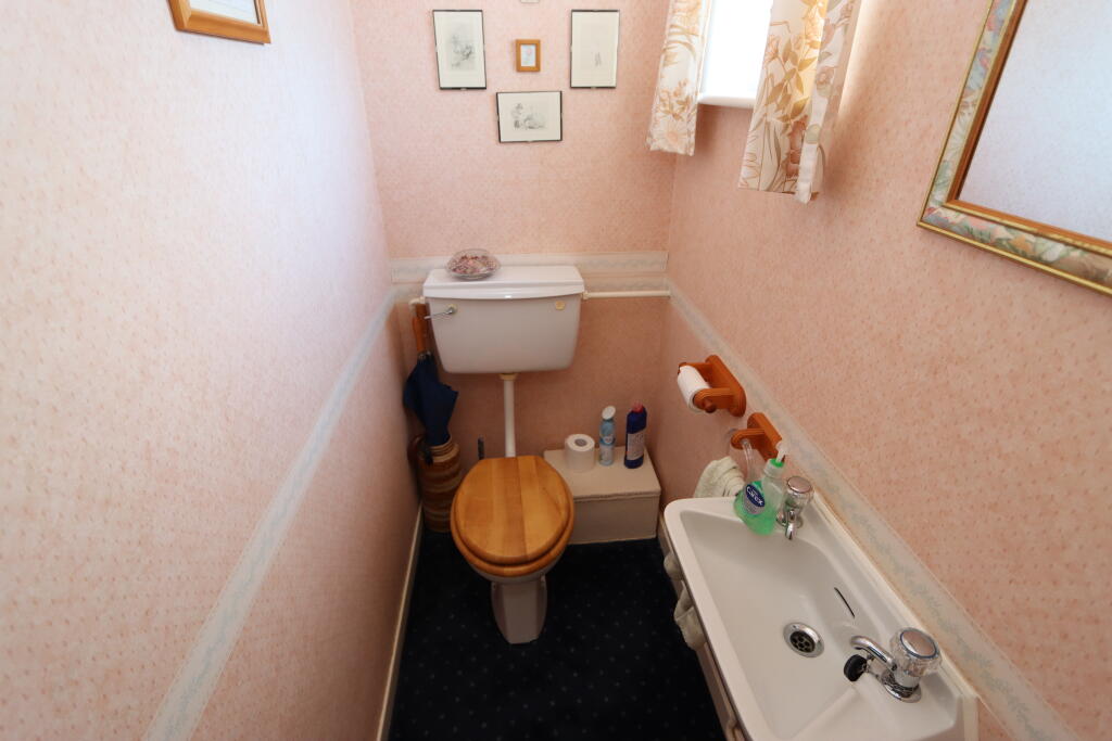 Westley Avenue,
Whitley Bay, Tyne and Wear,
NE26 4PA photo 4