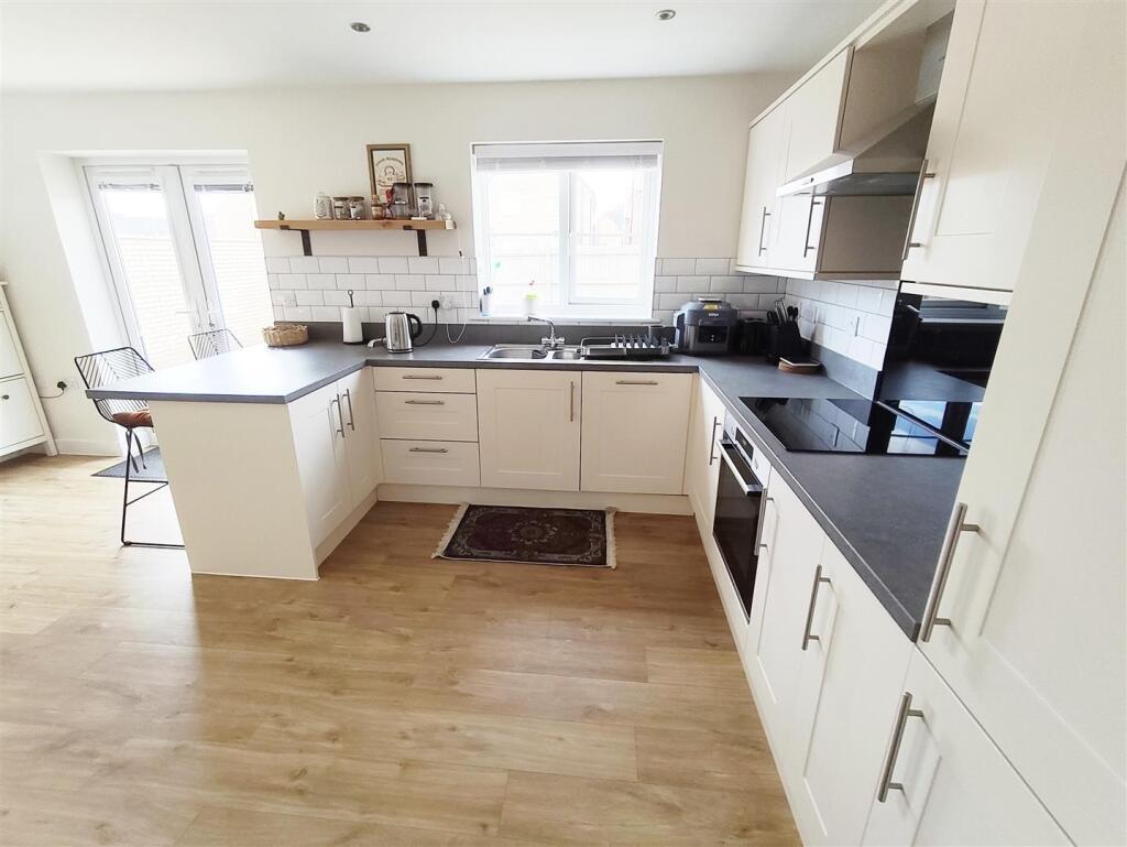 House in South Holland, Crowland - View 4