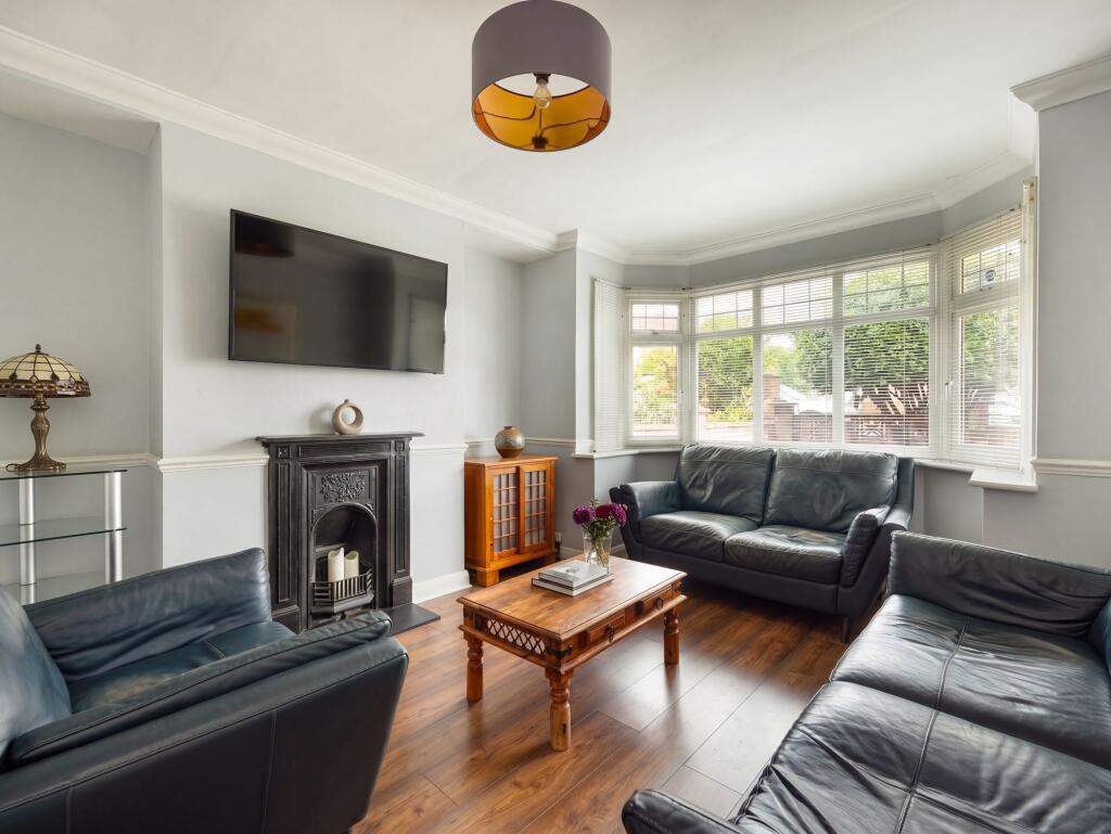 House in London - View 2