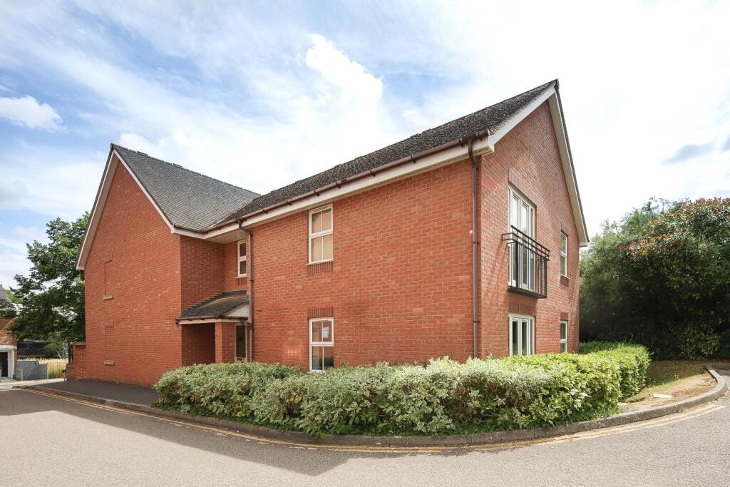 Main image of property: Birch Meadow Close, Warwick