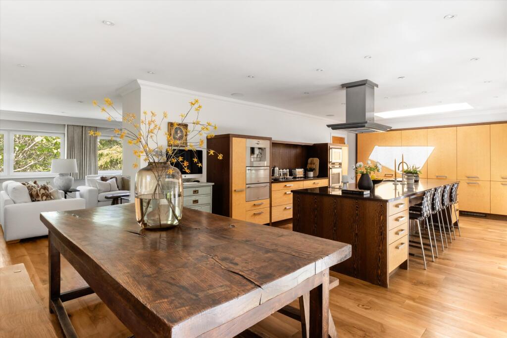 House in Cheltenham, Moorend, Charlton Kings - View 4