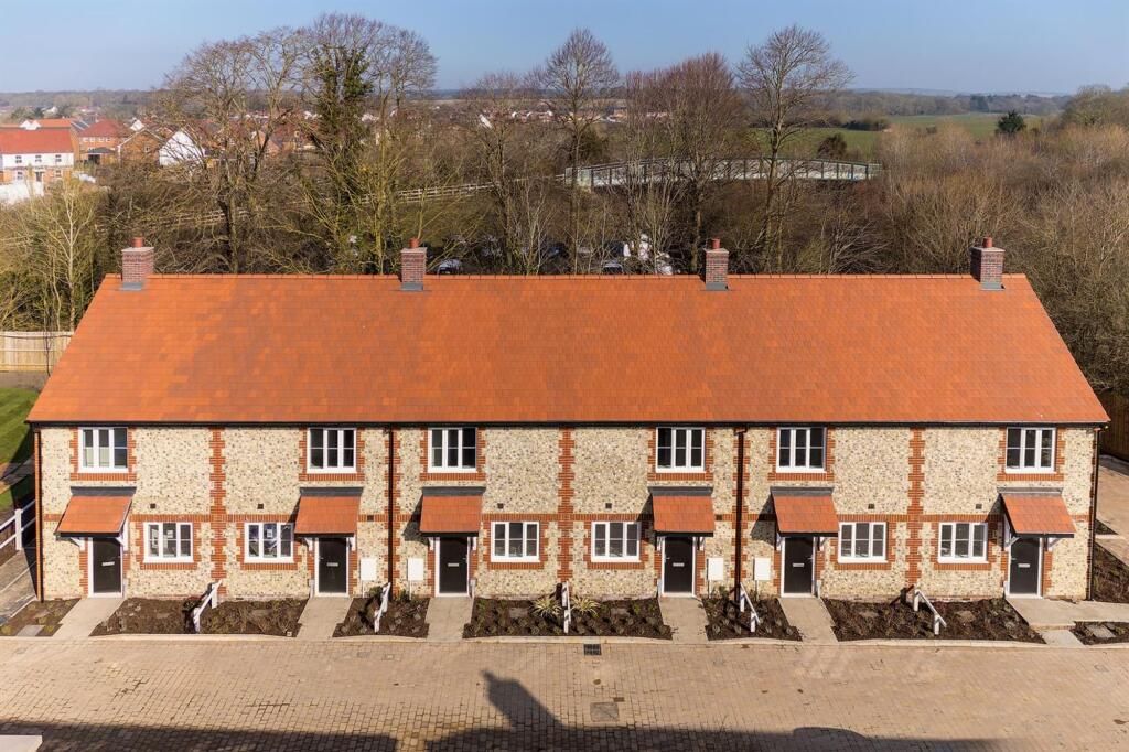 Hidcote Lane, Angmering, BN16 photo 2
