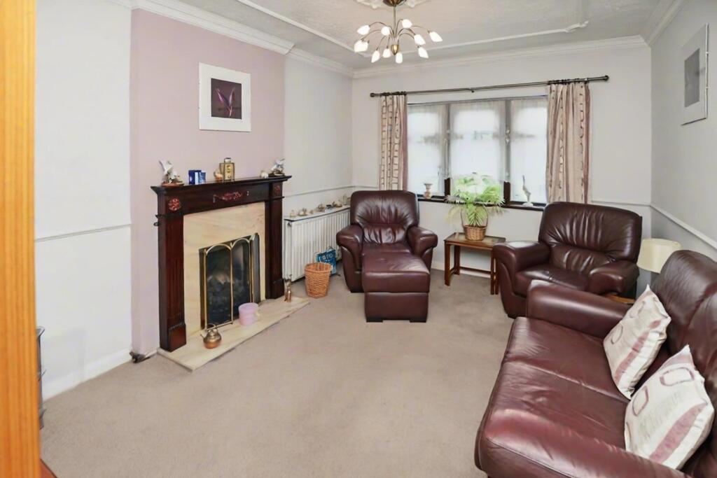 House in Southend-on-Sea - View 4