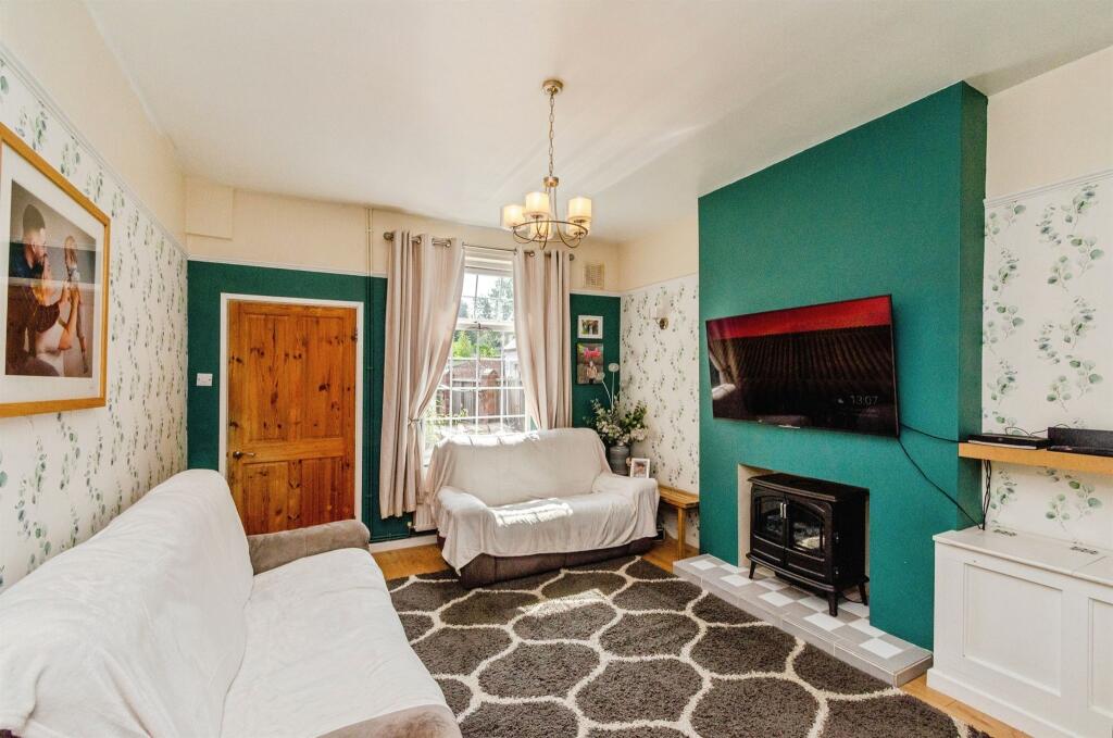 House in Sandwell, Wood Green - View 2