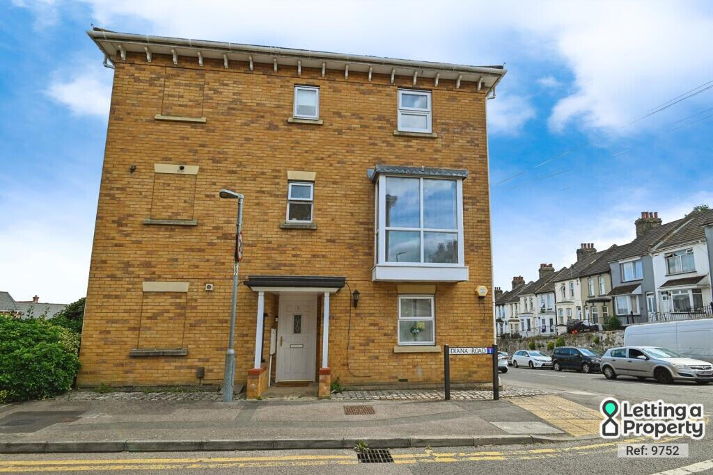 Main image of property: Diana Road, Chatham, Kent, ME4 5PW