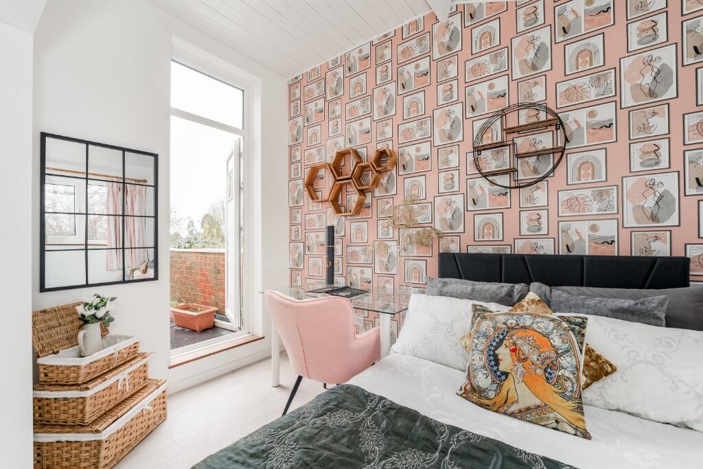 Main image of property: Haviland Way, Cambridge, Cambridgeshire, CB4