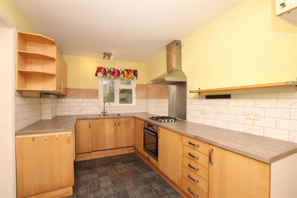 House in Exeter - View 2