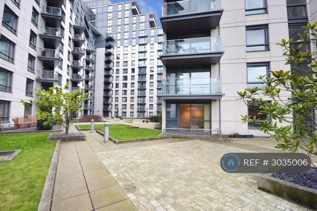 Apartment in Birmingham, Jewellery Quarter - View 4